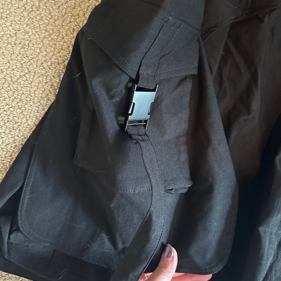 Women plus size cargo skirt - Picture 2 of 3